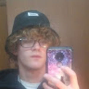 Meet your Posher, Connor